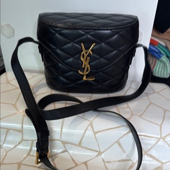 Yves Saint Laurent Black Chevron Quilted Crossbody Bag - Picture 3 of 7